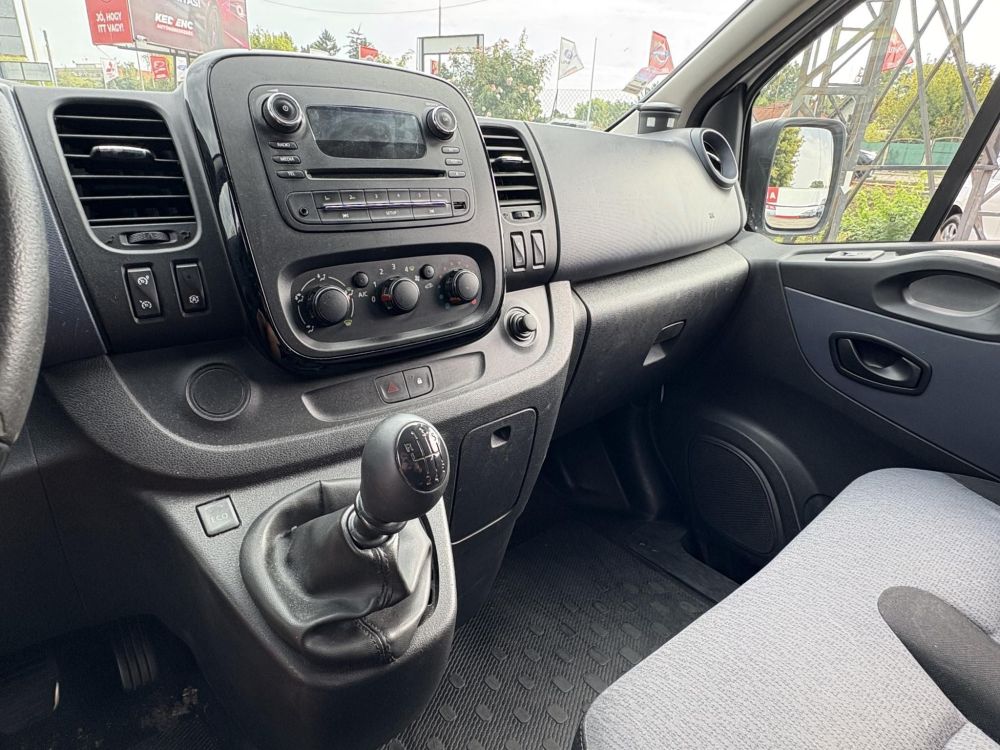 OPEL VIVARO 1.6 CDTI L1H1 2.7t Start-Stop Euro 6 (9 személyes) M.o.-i. 1.tul. Tempomat Klíma Tolatóradar