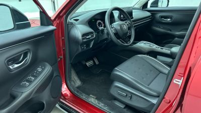 HONDA ZR-V 2.0 i-MMD Hybrid Sport eCVT 9e km. 5 literes fogyasztás. wireless carplay!