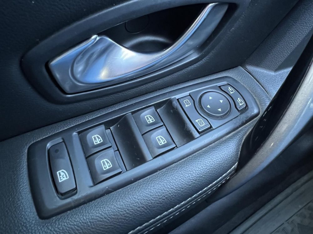 RENAULT LAGUNA 1.5 dCi Expression EDC Klíma Tempomat Bluetooth Végig szervízelt!