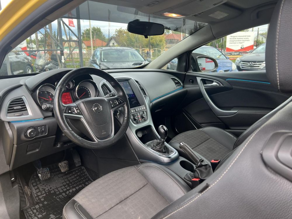 OPEL ASTRA J GTC 2.0 CDTI Start-Stop Sport Teljes nagyszerviz után!