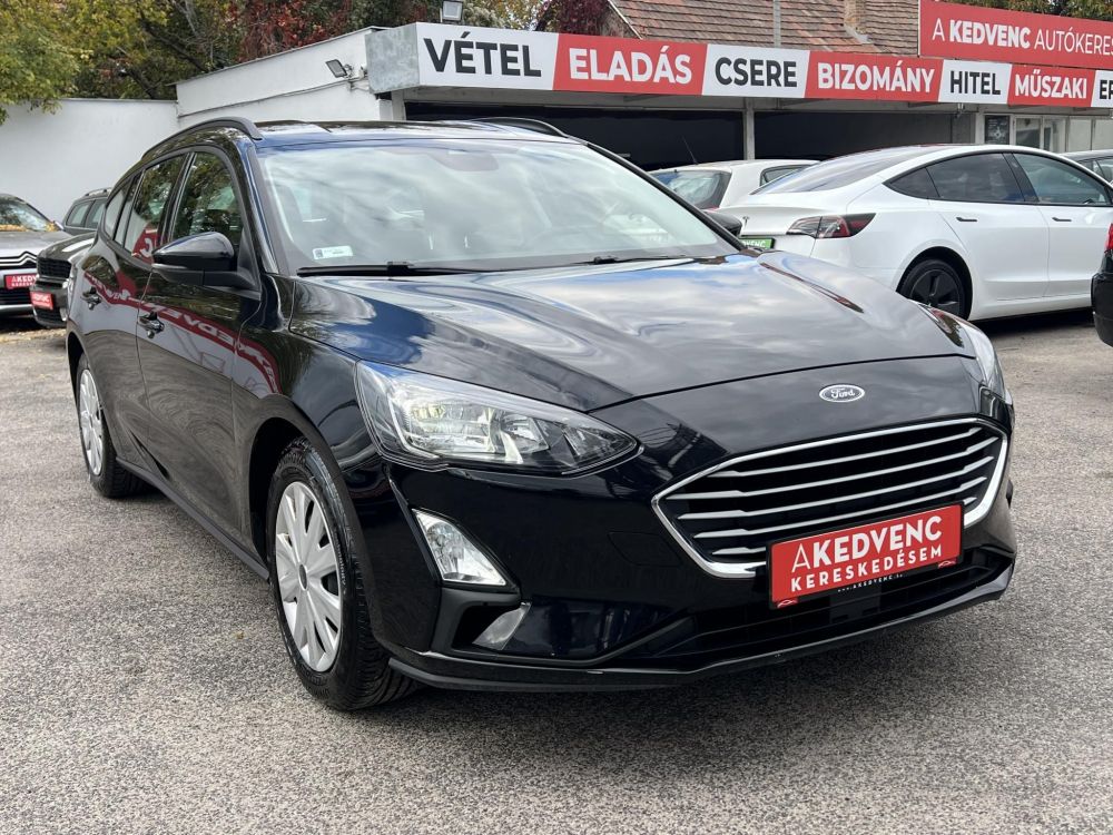 FORD FOCUS 1.0 EcoBoost Trend M.o.-i. 1.tul. Márkaszervizelt!