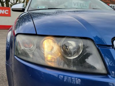 AUDI A4 CABRIO 2.4 V6 Multitronic