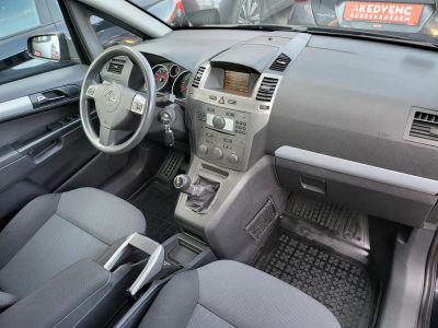 OPEL ZAFIRA B 1.6 Cosmo 7 személyes Tempomat Digitklíma Tolatóradar Multikormány Friss Szerviz!