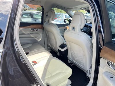 VOLVO XC90 2.0 [D5] Momentum Geartronic LED Tempomat Navi Holttér Keyless Memória 4xÜlésfűtés Vajbőr Vonóhorog