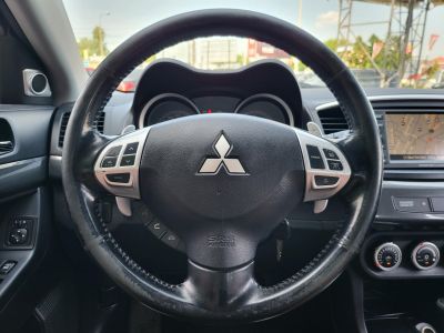 MITSUBISHI LANCER 1.8 Invite CVT Rockford Fosgate HIFI Tempomat Navi Kamera Ülésfűtés Vezetett szervizkönyv!