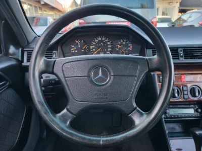 MERCEDES-BENZ E 220 T Automata Klíma 4x.elablak Frissen szervizelt! Friss műszaki!