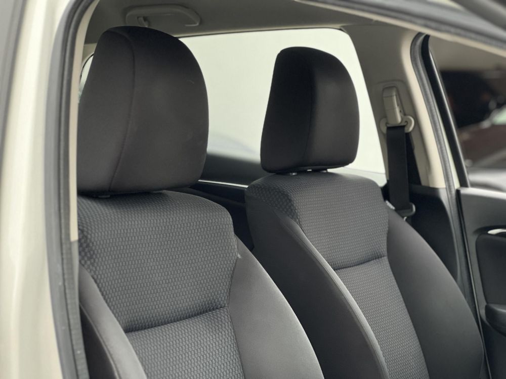 HONDA JAZZ 1.3 Comfort M.o.-i. 1.tul. Márkaszervizelt!