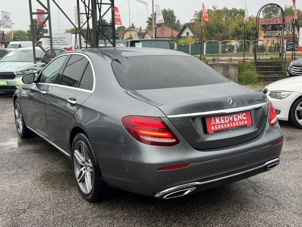MERCEDES-BENZ E 220 d 9G-TRONIC 134e km. MAGYARORSZÁGI/WIDESCREEN/LED/KAMERA/CARPLAY!