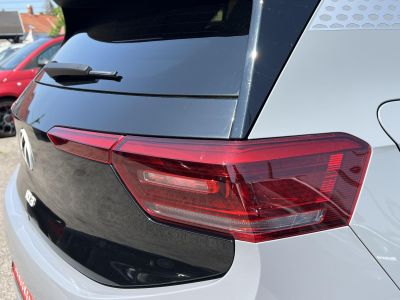 VOLKSWAGEN ID.3 58kWh Pro Performance 1 ST. 86e km. LED Carplay Ülésfűtés Kamera Navi Keyless