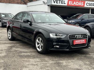 AUDI A4 2.0 TDi Klíma Tempomat Bluetooth 142e km!