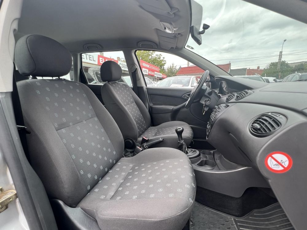 FORD FOCUS 1.4 Comfort Magyarország 116e km Friss vizsga Klíma!