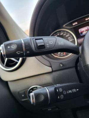 MERCEDES-BENZ B 180 d Urban 7G-DCT M.o.-i. LED Tempomat Navi Ülésfűtés PDC