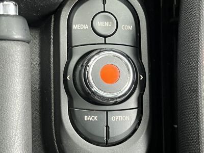 MINI COOPER 1.5 M.o.-i. 1.tul. Klíma Panoráma tető Harman/Kardon Téli/nyári garnitúra!