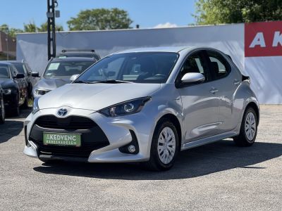 TOYOTA YARIS 1.5 Hybrid Comfort Tech e-CVT 103e km. táblafelismerő. ülésfűtés. kamera. digitklíma
