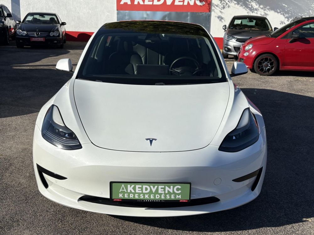 TESLA MODEL 3 Standard Range Plus Aut 62e km. mátrix LED. hőszivattyú. garanciális. premium hifi!