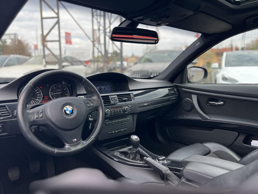 BMW 320d Napfénytető Xenon Ülésfűtés Combtámasz Navi PDC