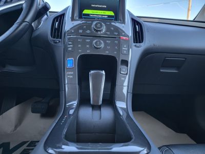 OPEL AMPERA E-Pioneer (Automata) 121e km. Zöld rendszám. Navi Tempomat Kamera Bose Ülésfűtés Bőr Keyless