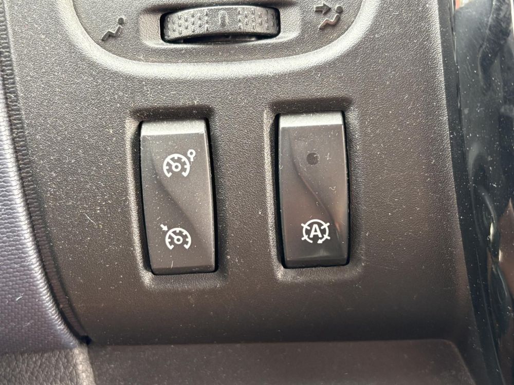 OPEL VIVARO 1.6 CDTI L1H1 2.7t Start-Stop Euro 6 (9 személyes) M.o.-i. 1.tul. Tempomat Klíma Tolatóradar