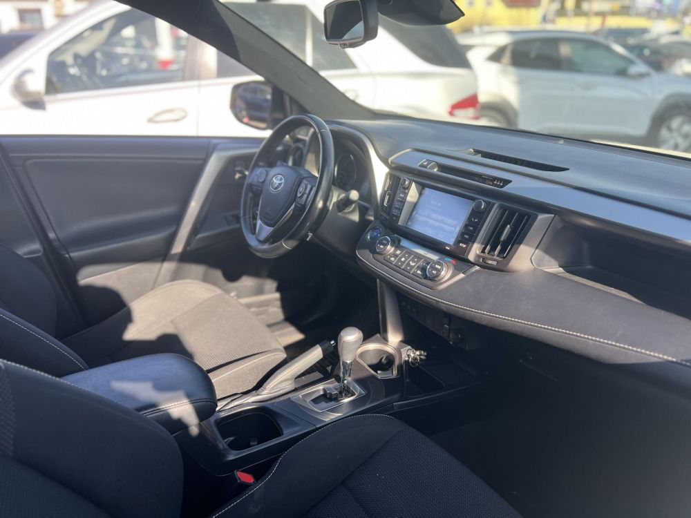 TOYOTA RAV 4 Rav4 2.5 Hybrid Selection MY18 e-CVT 121e km. megkímélt. Hybrid garancia!