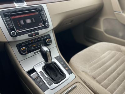 VOLKSWAGEN PASSAT VII 2.0 CR TDI Highline BMT DSG M.o.-i. világos belső. magas felszereltség!