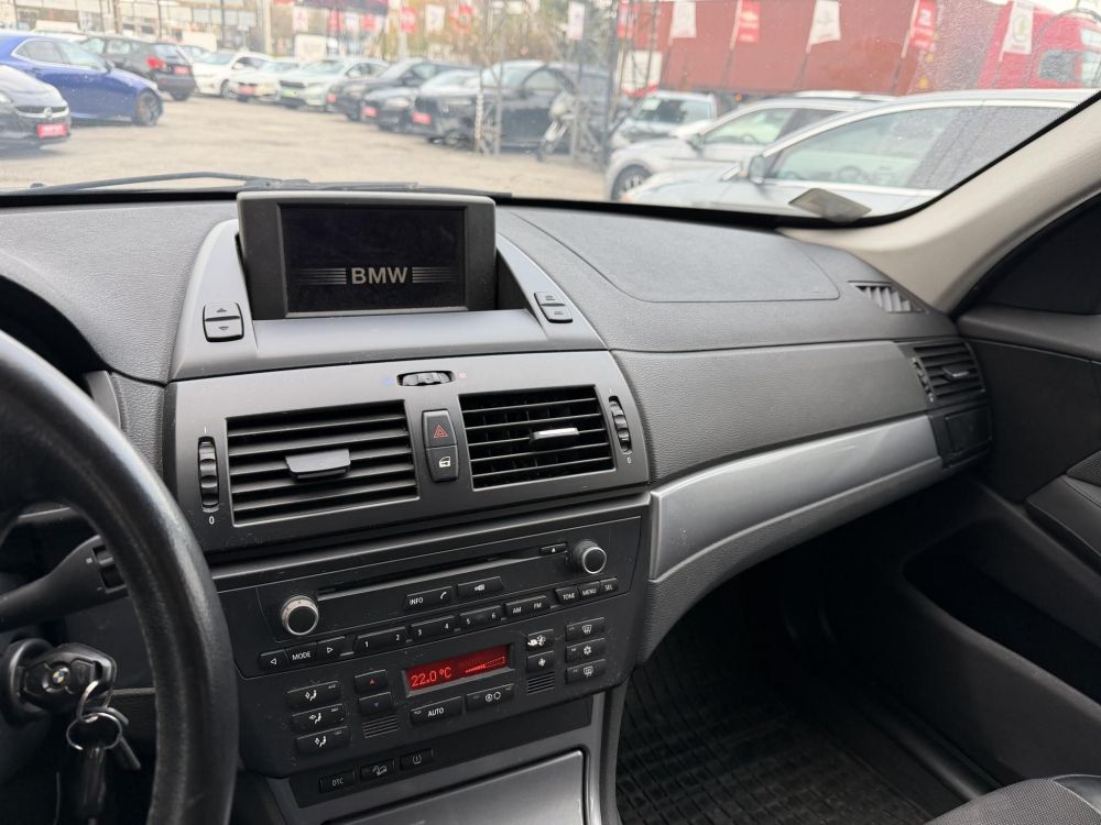 BMW X3 xDrive18d Vezérlés cserélve. Új kuplung. Vonóhorog!