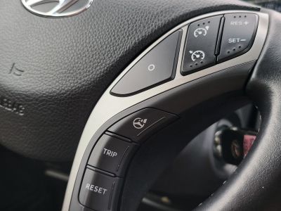 HYUNDAI I30 1.4i Life Tempomat Ülésfűtés Tolatóradar Bluetooth 2zdigitklíma