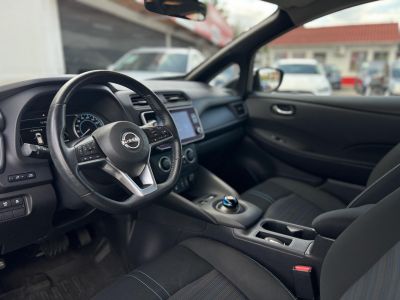 NISSAN LEAF Acenta 40kWh (Automata) 29e km. keyless. 360 kamera. első-hátsó ülésfűtés. téli-nyári kerék szett!