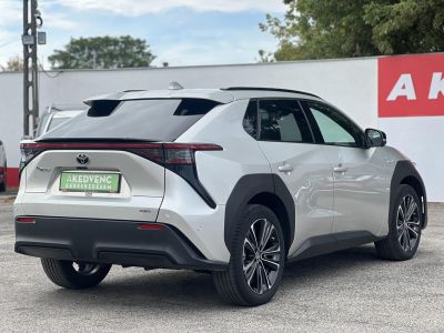 TOYOTA BZ4X Executive AWD 15e km. JBL. magas felszereltség!