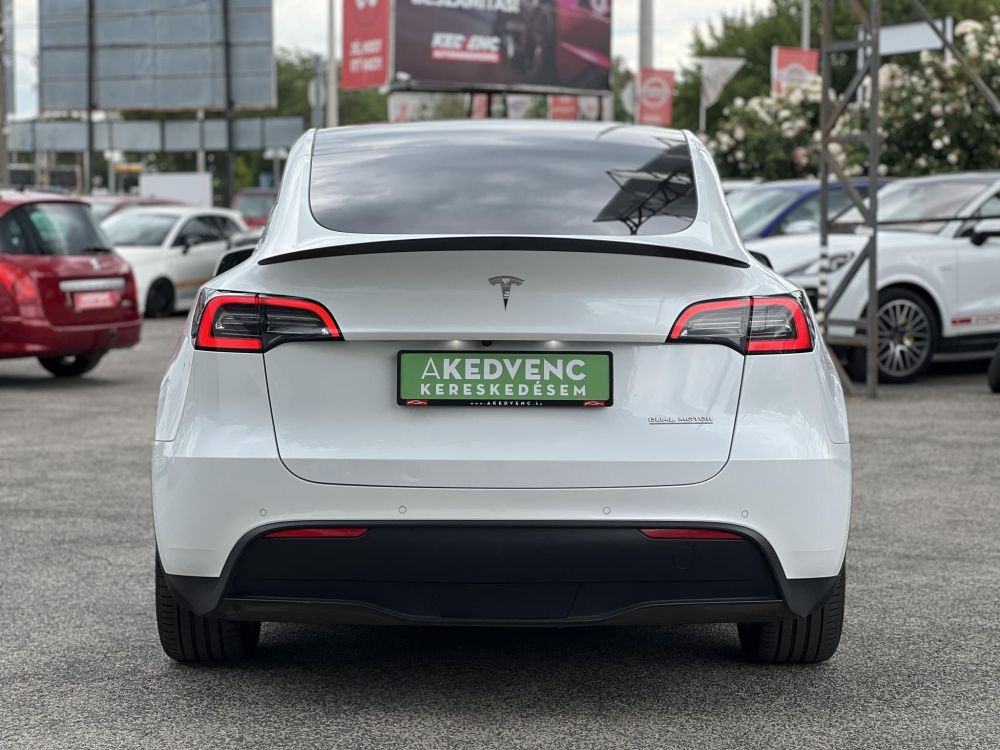 TESLA MODEL Y Performance AWD (Automata) 138e km. AMD Ryzen. mátrix LED. hőszivattyú. garanciális. 8db kerék. (19-21)