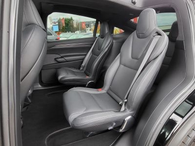 TESLA MODEL X Plaid (Automata) (6 személyes )