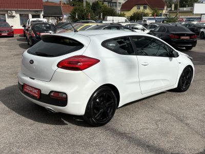 KIA CEE'D Pro1.6 CRDI EX Klíma Tempomat Bluetooth 182e km!