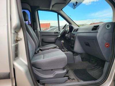 FORD TOURNEO CONNECT 1.8 TDCI 8 személyes Frissen szervizelt!
