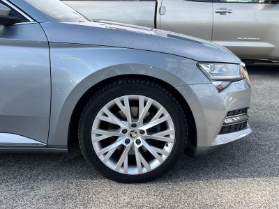 SKODA SUPERB Combi 2.0 TDI SCR L&K DSG7 M.o.-i LED Távtartó Memória Carplay Virtual Cockpit Canton Üléshűtés Masszázs