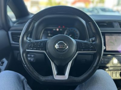 NISSAN LEAF N-Connecta 40kWh (Automata) 60e km. 270km hatótáv. keyless. 360 kamera. első-hátsó ülésfűtés. téli-nyári!