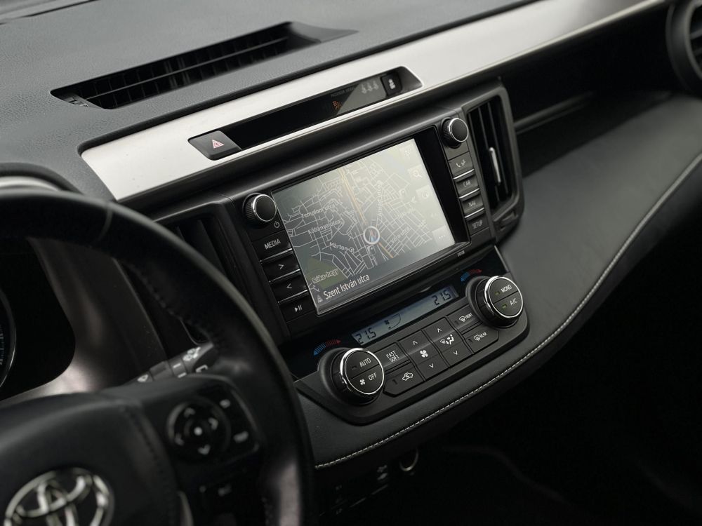 TOYOTA RAV 4 Rav4 2.5 Hybrid Executive 2WD e-CVT 114e km. Tempomat Ülésfűtés Navi Sávtartó Kamera Keyless