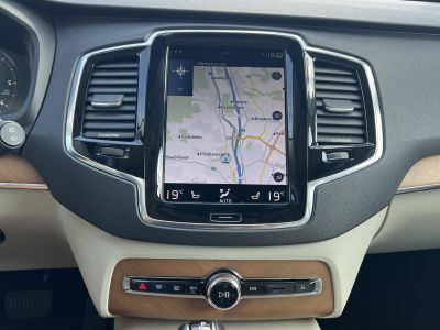 VOLVO XC90 2.0 [D5] Momentum Geartronic LED Tempomat Navi Holttér Keyless Memória 4xÜlésfűtés Vajbőr Vonóhorog