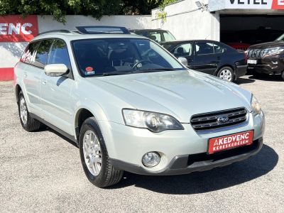 SUBARU LEGACY 2.5 Comfort (Automata) Naptető Vonóhorog Ülésfűtés Tempomat Digitklíma