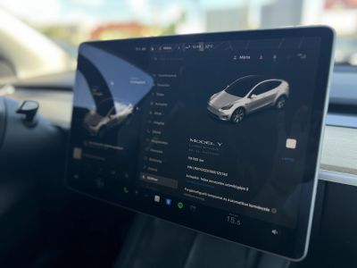 TESLA MODEL Y Long Range AWD (Automata) 119e km. mátrix LED. hőszivattyú. premium hifi. garanciális. téli-nyári kerék!