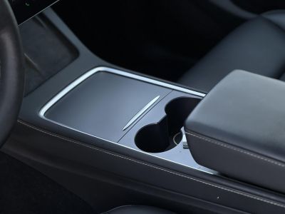 TESLA MODEL Y Long Range AWD (Automata) 119e km. mátrix LED. hőszivattyú. premium hifi. garanciális. téli-nyári kerék!
