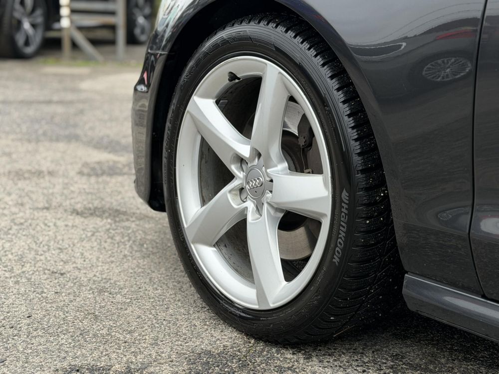 AUDI A6 Avant 3.0 V6 TDI DPF quattro S-tronic S-line Xenon Távtartó Memória Navi Sávtartó Holttér