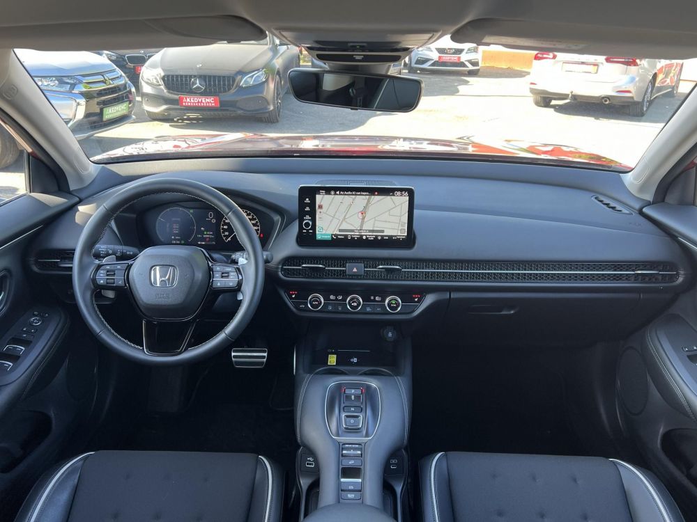HONDA ZR-V 2.0 i-MMD Hybrid Sport eCVT 9e km. Gyári garancia. LED Wireless Carplay Navi Ülésfűtés