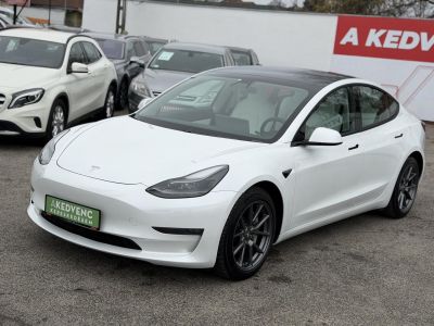 TESLA MODEL 3 Long Range AWD (Automata) FSD. FEHÉR BELSŐ. Perf BOOST. garanciális. hőszivattyú. vonóhorog!