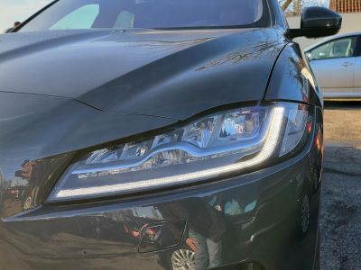 JAGUAR F-PACE 3.0 TDV6 First Edition AWD (Automata) LED Távtartó Holttér HUD Panoráma Meridian Barna bőr Vonóhorog!