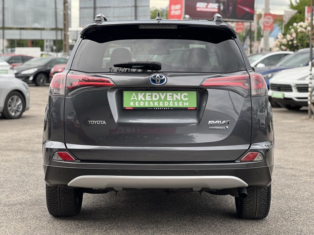 TOYOTA RAV 4 Rav4 2.5 Hybrid Executive 2WD e-CVT 114e km. Tempomat Ülésfűtés Navi Sávtartó Kamera Keyless