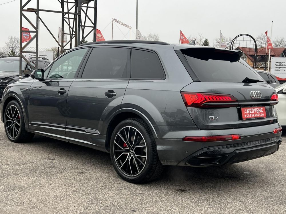 AUDI Q7 55 TFSI S line quattro Tiptronic ic M.o.-i. 1.tul. Carplay 360 kamera Bang/Olufsen! ÁFÁ-S ÁR!