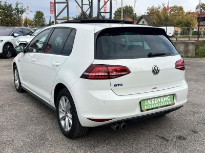 VOLKSWAGEN GOLF VII 1.4 TSI GTE Plug-In-Hybrid DSG Napfénytető. Zöld rendszám. 2 gyári töltőkábel. Friss olaj szerviz!