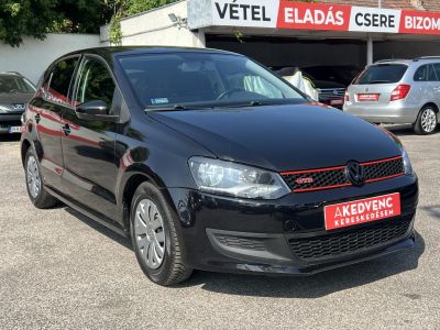 VOLKSWAGEN POLO V 1.6 75 CR TDI Trendline Klíma Carplay Kamera Frissen szervizelt!