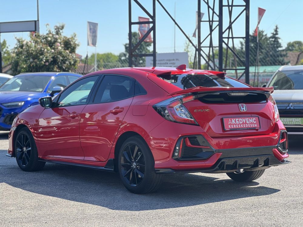 HONDA CIVIC 1.0 T Executive Sport Line 65e km. Magyarországi. 2 tulajdonos. Teljes szerviztörténet!