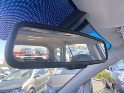 KIA CARENS 2.0 LX 7 személyes Napfénytető Digitklíma Félbőr Tolatóradar Szervizelt!