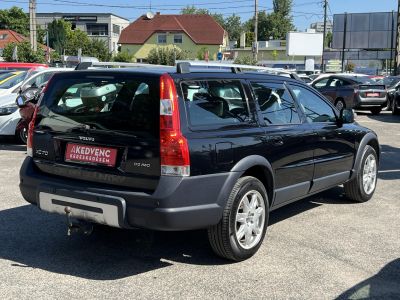 VOLVO XC70 2.4 D [D5] AWD Summum Geartronic 1tulaj NAVI Bőr Xenon Vhorog Ülésfűtés